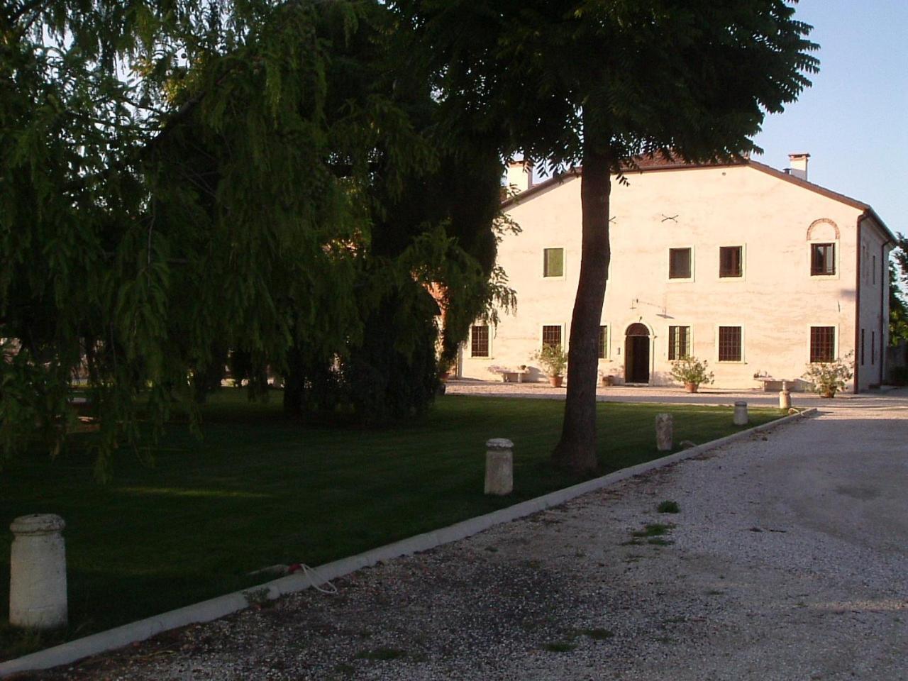 Apartment La Sophora Montegaldella